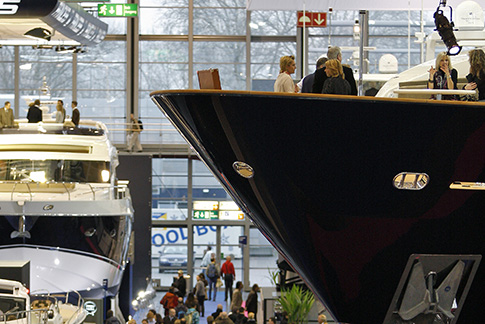 Bootsmesse-Saison 2012/13 – der große Laufsteg für die Welt des Wassersports Bootsmesse-Saison 2012/13 – der große Laufsteg für die Welt des Wassersports