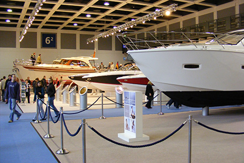 Bootsmesse-Saison 2012/13 – der große Laufsteg für die Welt des Wassersports Bootsmesse-Saison 2012/13 – der große Laufsteg für die Welt des Wassersports